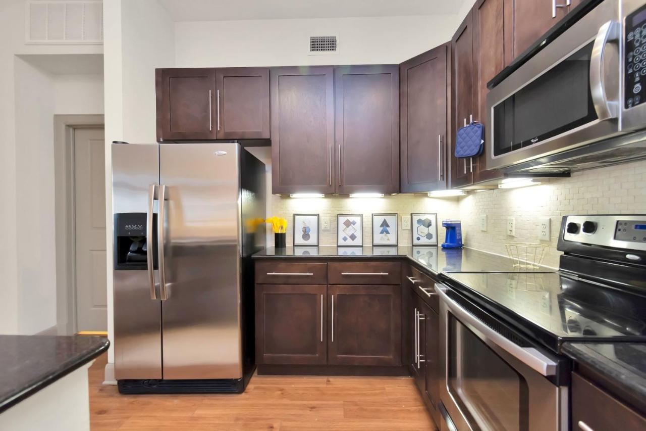 Welcome To The Suite Spot Luxury 1Bedroom Mid-Rise In Suger Land Houston Dış mekan fotoğraf